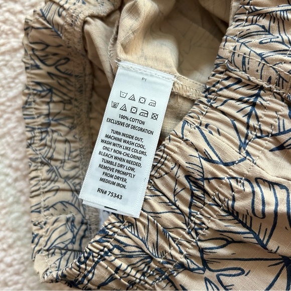 NWOT Tommy Bahama Cotton Shorts Pull-on Tropical Leaf Print Size 5/6 Navy Tan - Picture 4 of 10